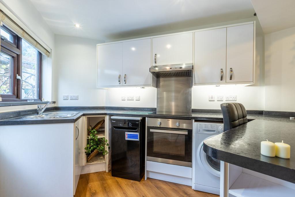 Fitted Kitchen Area