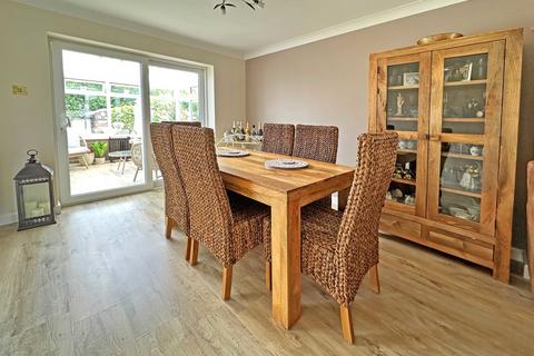 51 Jupes Close, Exminster, Exeter, EX6 8BP