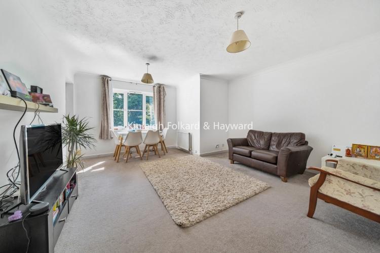 Park Road Beckenham BR3 2 bed flat £1,700 pcm (£392 pw)