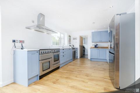 4 bedroom detached house for sale, Station Road, Eccles