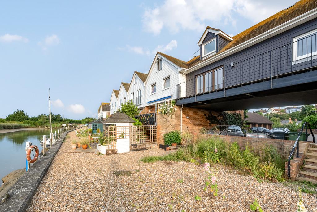 Rock Channel Quay, Rye, East Sussex... 2 bed apartment - £455,000