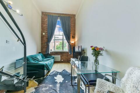 1 bedroom apartment for sale, Manhattan Building, Fairfield Road, London, E3