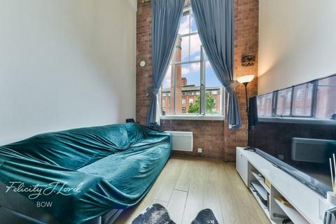 1 bedroom apartment for sale, Manhattan Building, Fairfield Road, London, E3