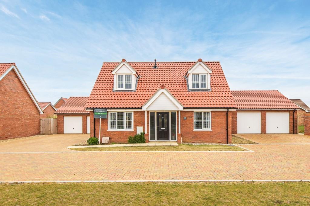 Hunstanton 3 bed chalet for sale £495,000
