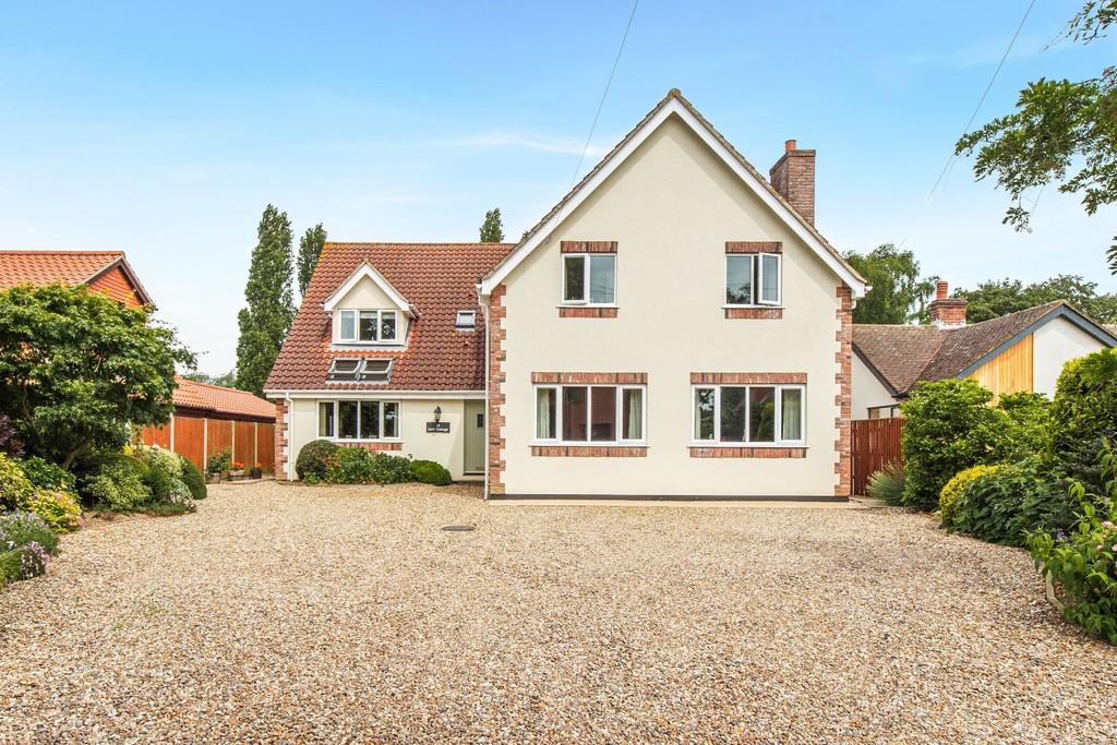 Upton 5 bed detached house for sale £775,000
