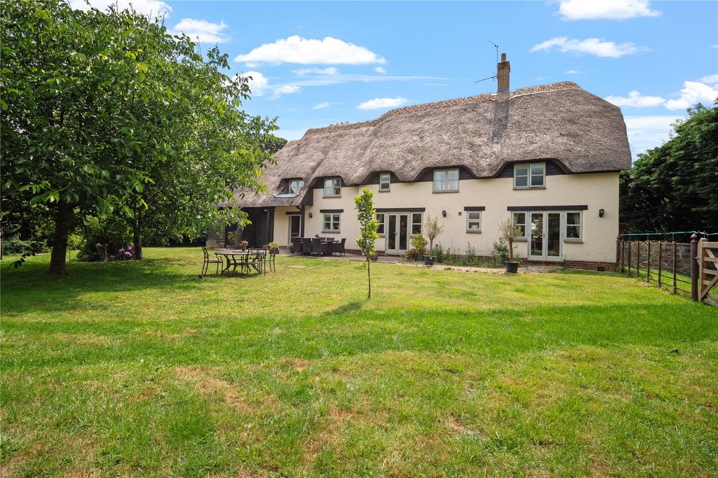 Winterborne Whitechurch, Dorset 4 bed detached house for sale £800,000