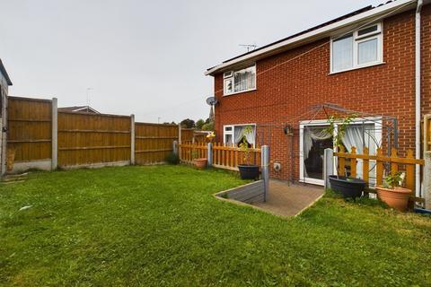 3 bedroom end of terrace house for sale, East Street, Winshill