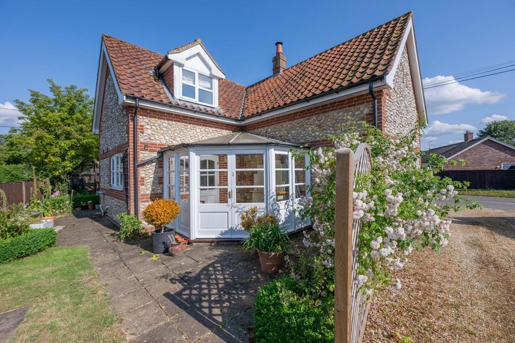 Great Dunham 3 bed detached house for sale £375,000