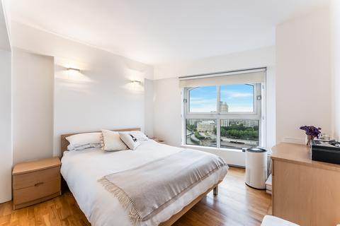 1 bedroom apartment for sale, Westferry Road, London, E14