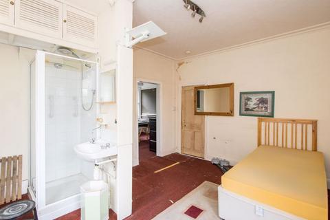 1 bedroom flat for sale, Flat 3, 143 Stanwell Road, Penarth, CF64 3LL