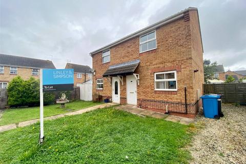 2 bedroom semi-detached house to rent, Blackhall Close, Kingswood, Hull, East Yorkshire, HU7