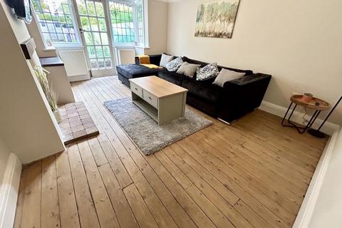 115 Antrobus Road, Sutton Coldfield, B73 5EL