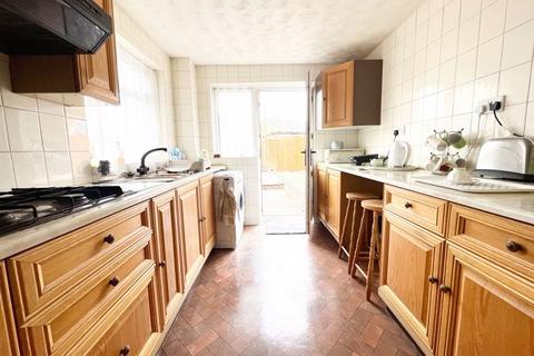 4 bedroom semi-detached house for sale, 82 Norwood Crescent, Barry, The Vale of Glamorgan CF63 2AR
