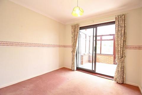 11 Ashen Close, Sedgley, Dudley, DY3 3UZ
