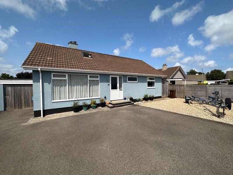 Carnon Downs, Truro 4 bed detached bungalow for sale £450,000