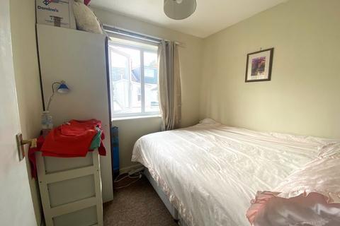 16 Cecil Road, Exeter, EX2 9AQ