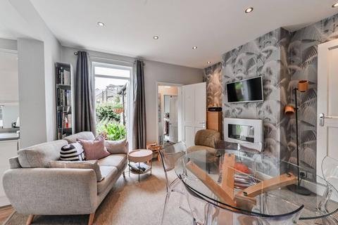 3 Randolph Road, London, E17 9NR