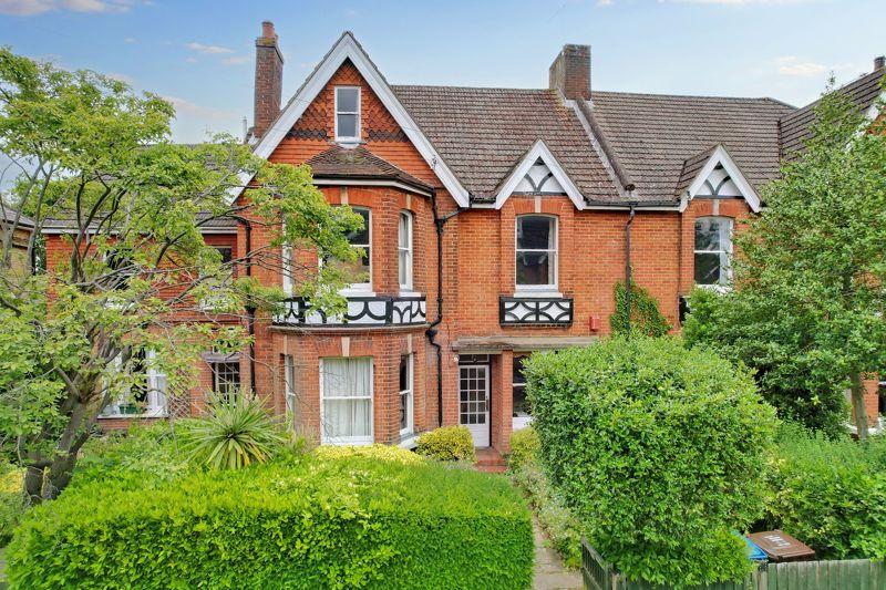 Cargate Avenue, Aldershot 5 bed character property £550,000