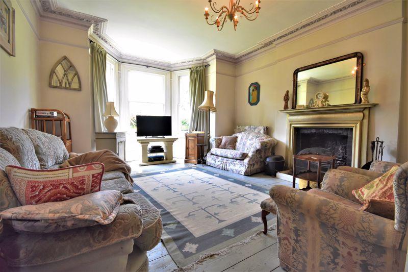 Cargate Avenue, Aldershot 5 bed character property for sale £550,000