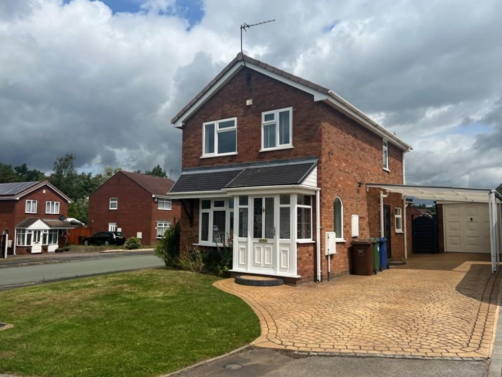 Stagborough Way, Hednesford 3 bed detached house to rent £1,250 pcm