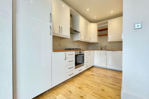 1 bedroom apartment to rent, Thrawl Street, E1