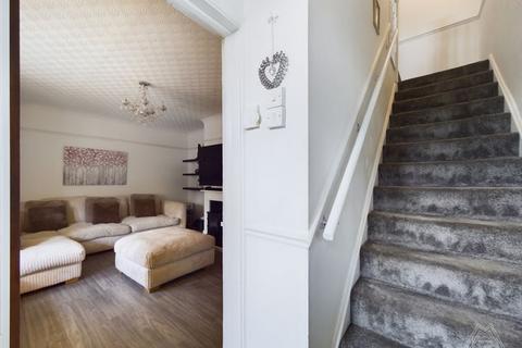20 Fullarton Crescent, South Ockendon, RM15 5HN