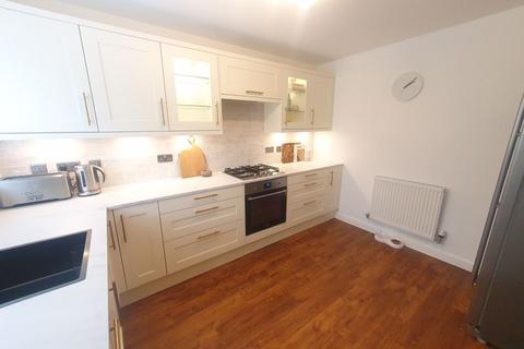 40 Dexter Way, Gloucester, GL1 2EF