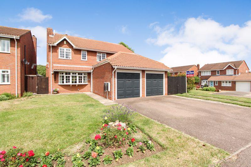Halegate, Bedford MK43 5 bed detached house for sale £585,000