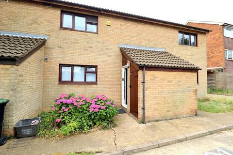 42 Chertsey Close, Luton, LU2 9JD