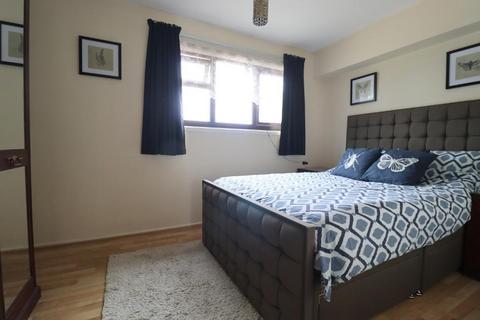 42 Chertsey Close, Luton, LU2 9JD
