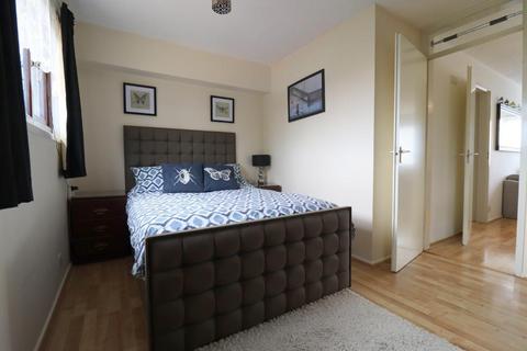 42 Chertsey Close, Luton, LU2 9JD