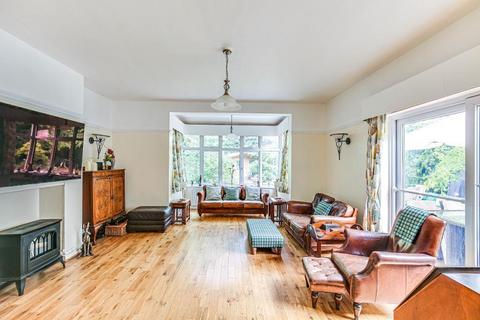 3 Bramley Close, South Croydon, CR2 6NQ