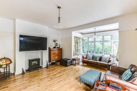 3 Bramley Close, South Croydon, CR2 6NQ
