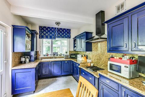 3 Bramley Close, South Croydon, CR2 6NQ