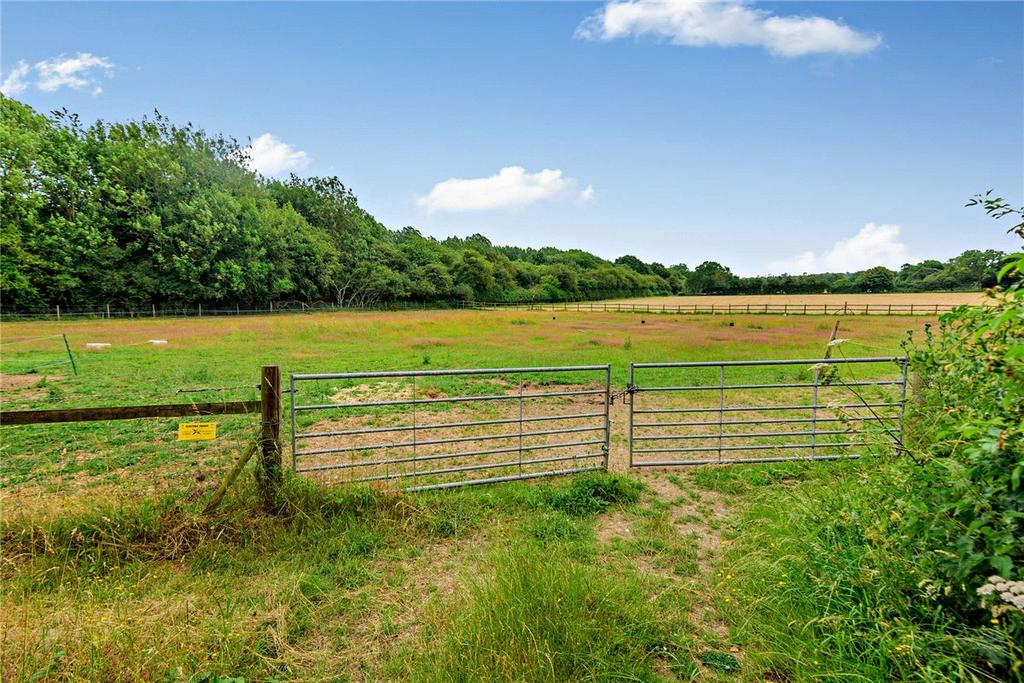 Southfields, Boxford, Newbury, Berkshire, RG20 4 bed semidetached