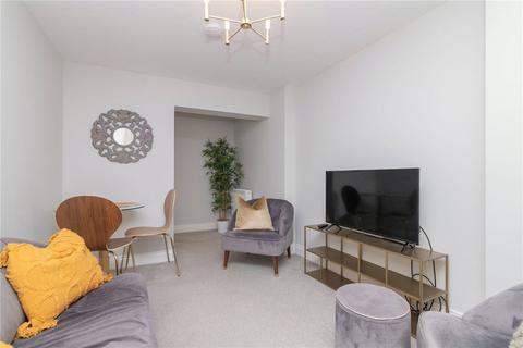2 bedroom apartment to rent, Royal Terrace, Kelvingrove, Glasgow