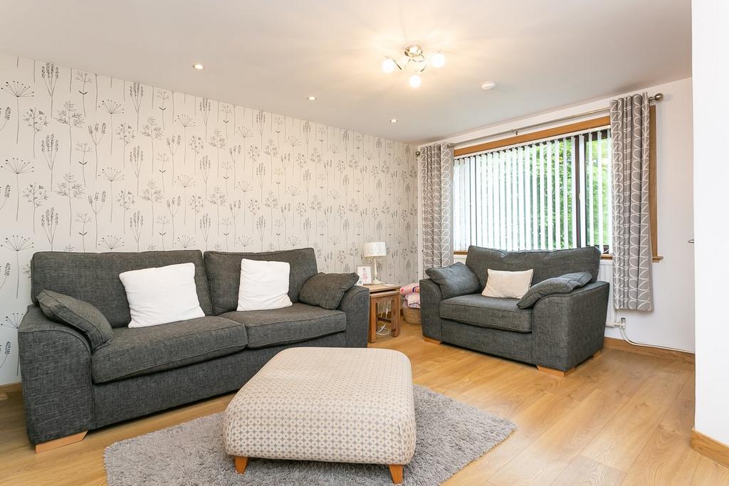 Springfield Park, Kinross, KY13 3 bed semidetached house for sale £205,000