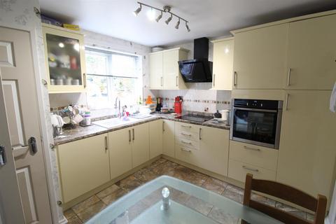 3 bedroom detached house for sale, Meadow Rise, Simmondley, Glossop