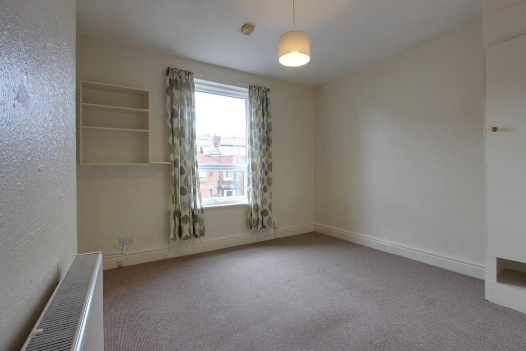 Living Area/Bedroom