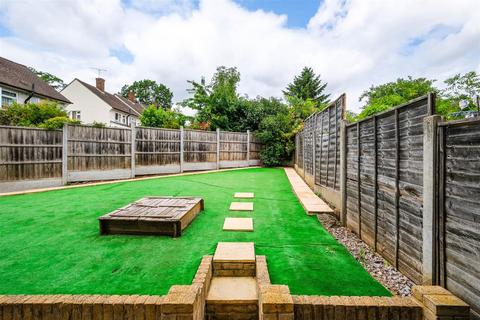 39 Ladyfields, Loughton, IG10 3RP