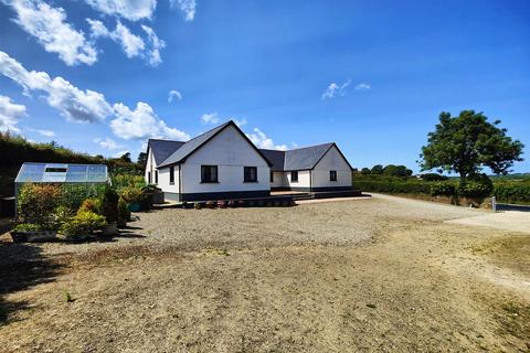 4 bedroom property for sale, Benvenuto (Welcome), Wolfscastle, Haverfordwest