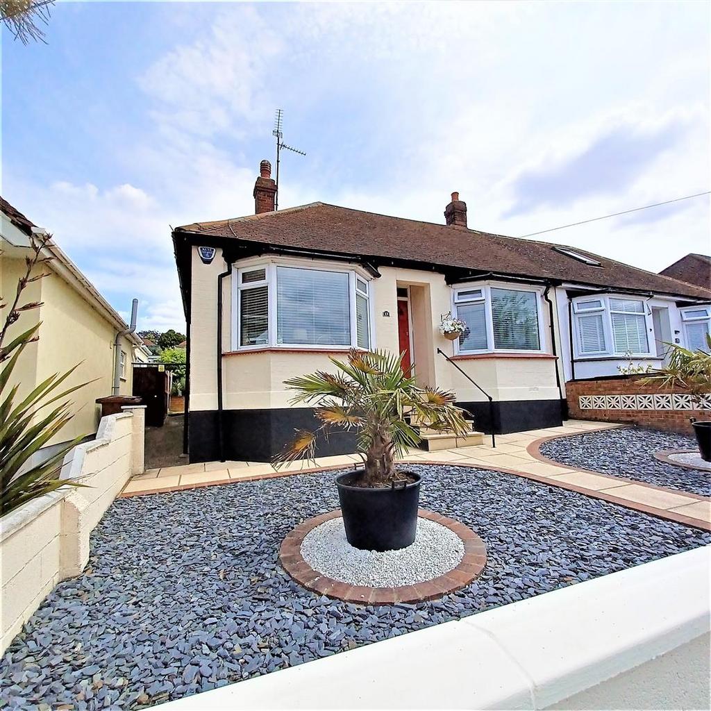 St. Williams Way, Rochester 2 bed semidetached bungalow for sale £