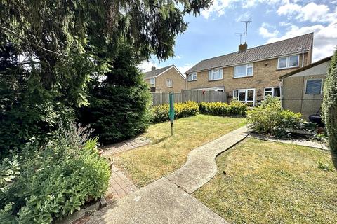 13 Chichester Close, Ashford, TN23 4QB