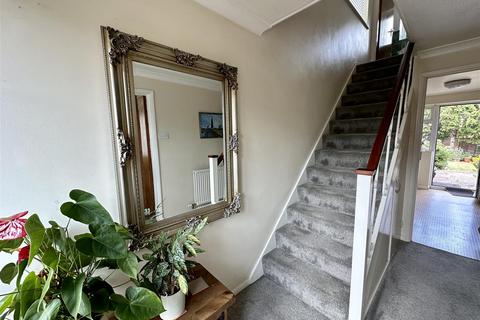 13 Chichester Close, Ashford, TN23 4QB