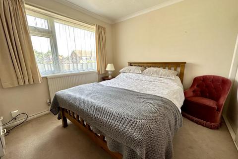13 Chichester Close, Ashford, TN23 4QB