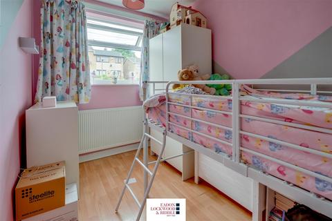 17 Greenfinch Close, Brinsworth, Rotherham, S60 5LW