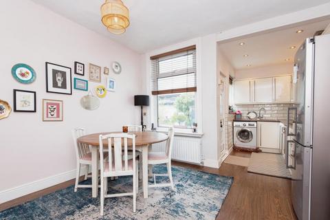 5 Broxholme Road, Sheffield, S8 8TA