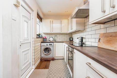 5 Broxholme Road, Sheffield, S8 8TA