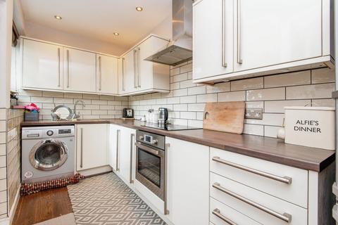 5 Broxholme Road, Sheffield, S8 8TA