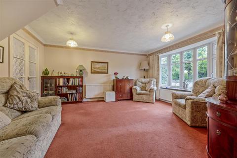 24 Cedar Drive, Ascot, SL5 0UA